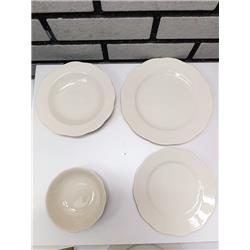 Farika Porselen Şebnem Yalın 24 Parça Yemek Takımı